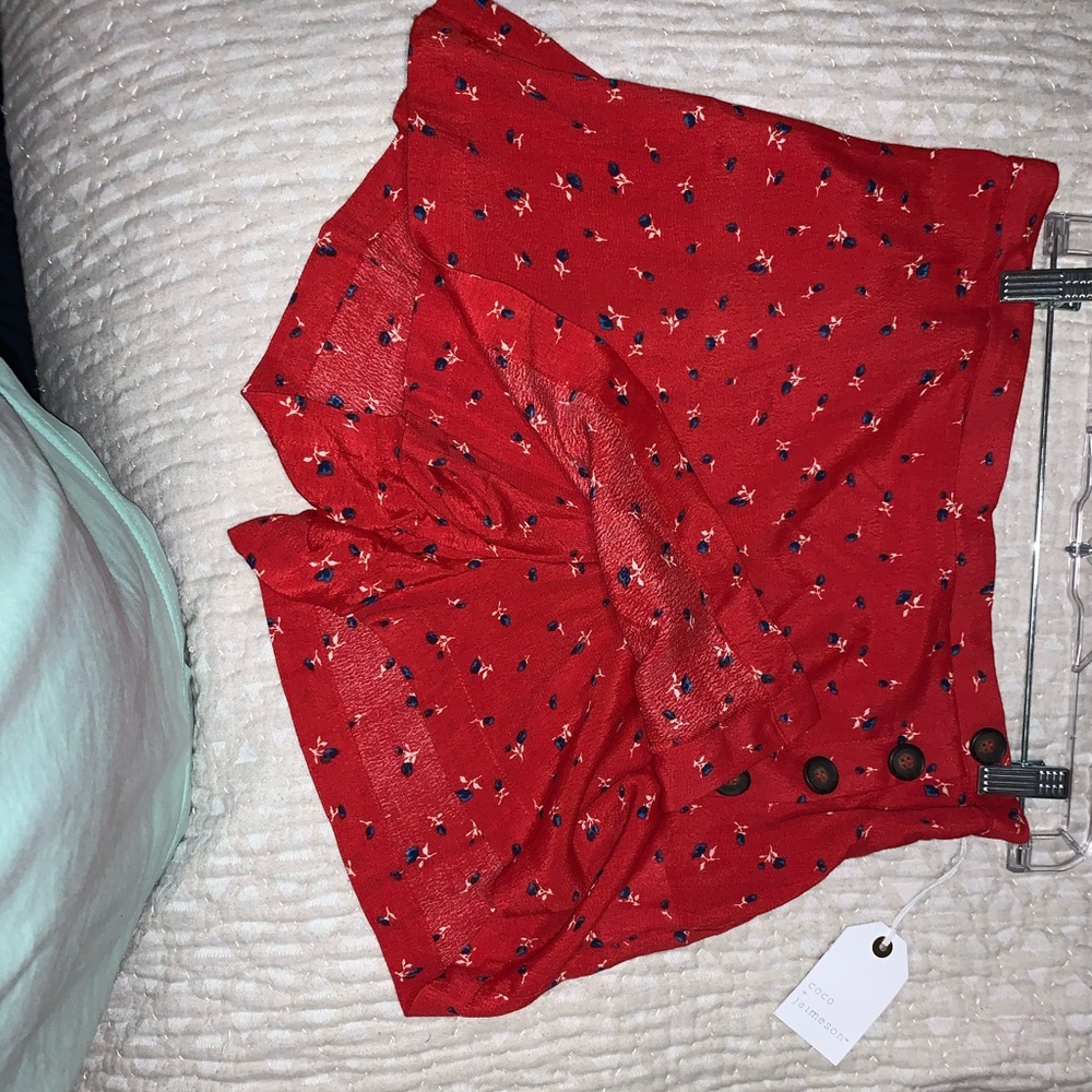 Two piece set - Picture 2 of 5
